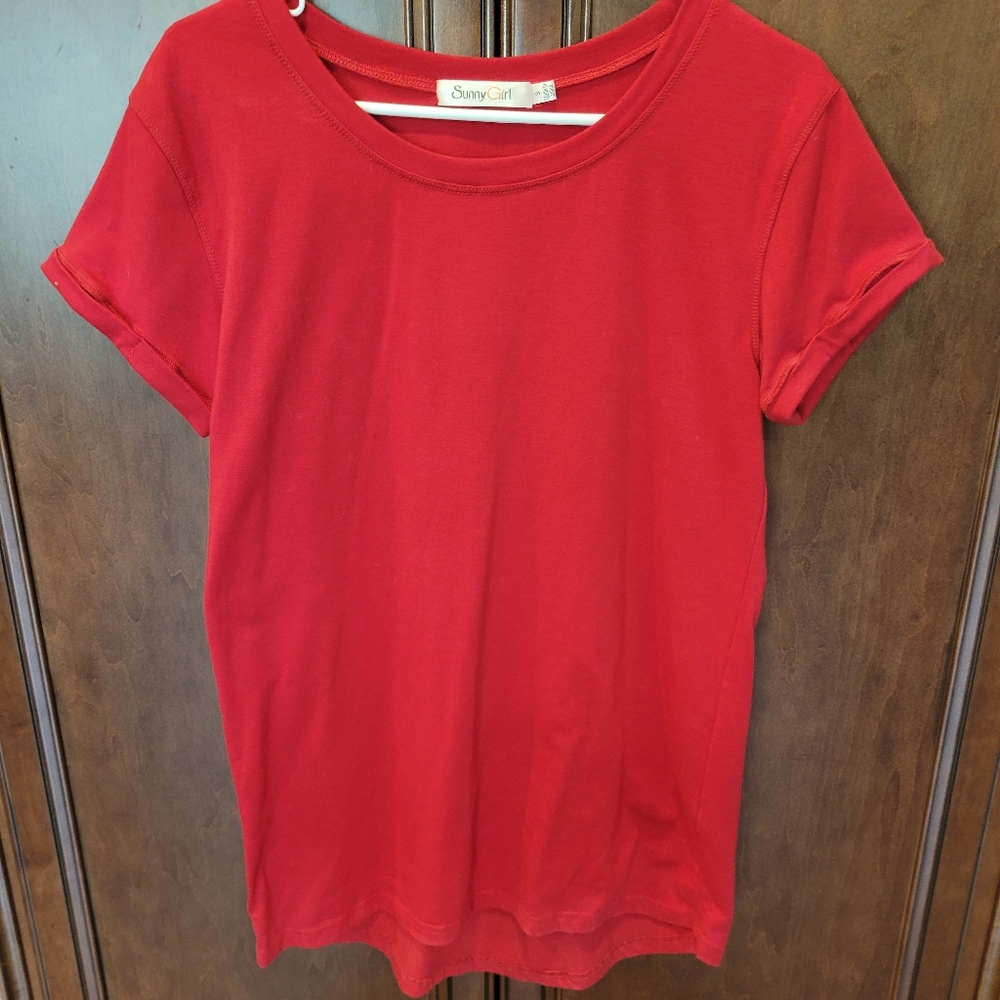 Modcloth Sunny Girl  Red Short Sleeve T-Shirt Red.  Long Length  Read